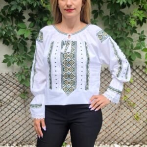 Ie Traditionala Laura 4