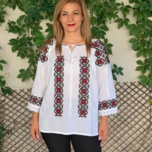 Ie Traditionala Mariana 8