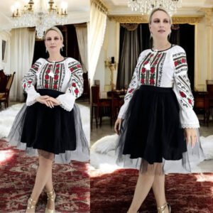 Ie Traditionala Teodora 2