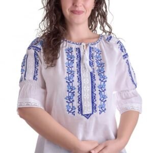 Ie traditionala alba cu motiv floral albastru Oana