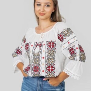 Ie traditionala alba cu motiv floral multicolor Zina