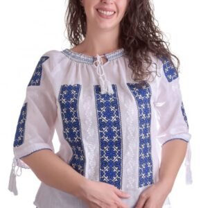 Ie traditionala alba cu motiv geometric albastru Silvia 01