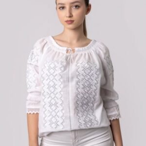 Ie traditionala alba cu motiv geometric argintiu Celia 01