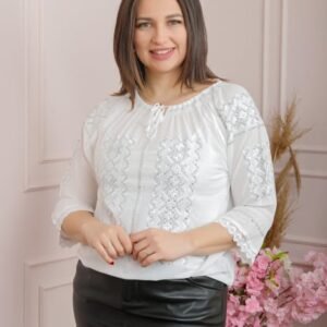 Ie traditionala alba cu motiv geometric argintiu Celia 04
