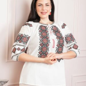Ie traditionala alba cu motiv geometric rosu Voica