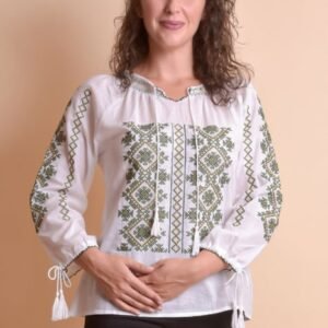 Ie traditionala alba cu motiv geometric verde Nadia 02