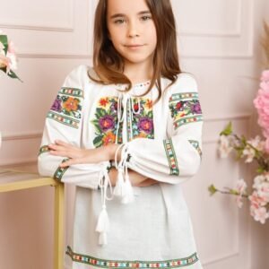 Ie traditionala alba pentru fetite cu motiv floral multicolor Olivia 01