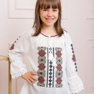 Ie traditionala alba pentru fetite cu motiv geometric multicolor Raluca