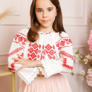 Ie traditionala alba pentru fetite cu motiv geometric rosu Simina