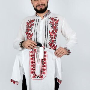 Ie traditionala baieti Mircea 6