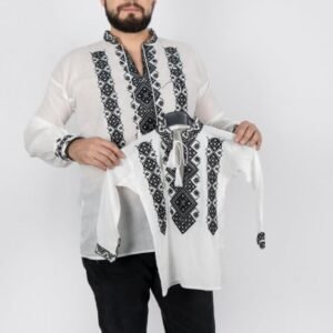 Ie traditionala baieti Rica