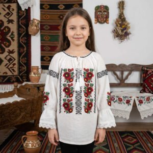 Ie traditionala fetite Ecaterina