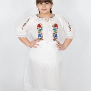 Ie traditionala fetite Fatima 2