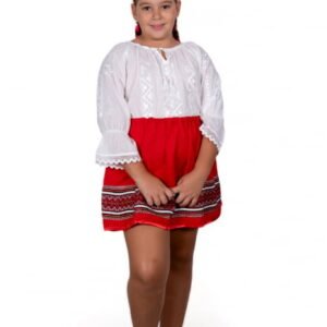 Ie traditionala fetite Gilda 2