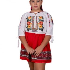 Ie traditionala fetite Ianina 4