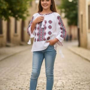 Ie traditionala fetite Olguta 3