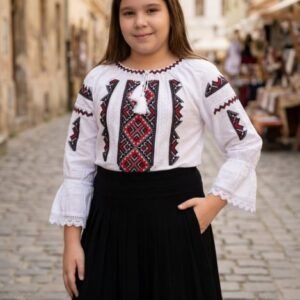 Ie traditionala fetite Olimpia