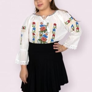 Ie traditionala fetite Rosalinda 3