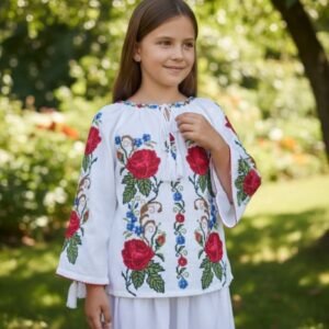 Ie traditionala fetite Rosalinda 5