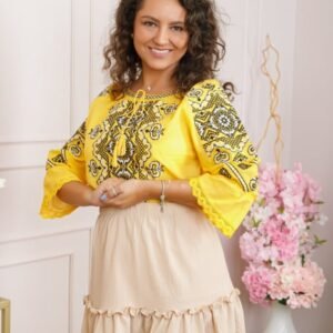 Ie traditionala galbena cu motiv geometric negru Ligia 04