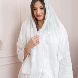 Marama traditionala alba cu broderie geometrica alba Melania 02