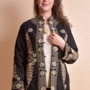 Palton traditional negru cu broderie florala crem Doina