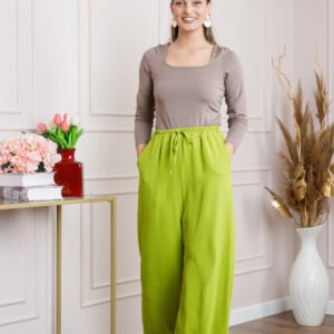 Pantaloni largi verde fistic cu snur in talie