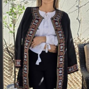 Pardesiu brodat traditional Ioana