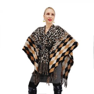 Poncho din lana Sanda 15 cu , curea