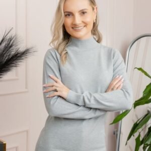 Pulover Ellen din tricot subtire cu guler inalt - Gri