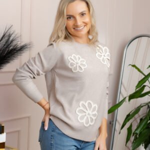 Pulover tricotat cu aplicatii florale Sally - Bej