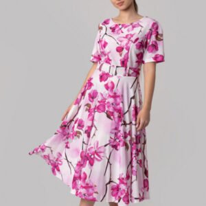 Rochie alba cu imprimeuri florale ciclam si centura in talie