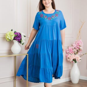 Rochie albastra boho chic cu aplicatie florala pe bust