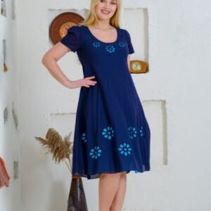 Rochie albastra cu detaliu floral perforat