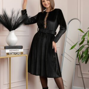 Rochie din catifea Layla cu centura in talie si detaliu boho-floral - Negru